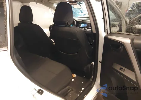 2016 Toyota Rav4 Le z USA, uszkodzony, nr VIN 2T3BFREV9GW414416